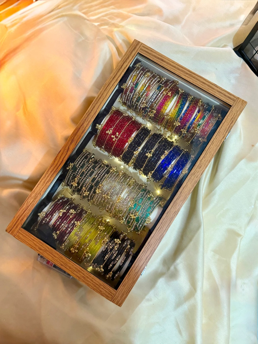 KADAM Premium 4 Row Kashmiri Bangle Gift Box – 144 Pcs Kashmiri Bangles with 48 Pcs Ghungroo | Luxury Wooden Gift Box (Box included ) - 6