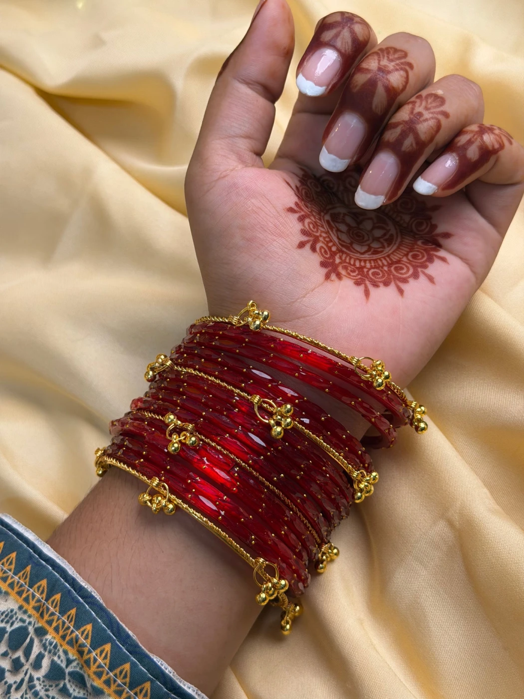 Kashmiri Jhumka Raindrop Red Bangles - 10