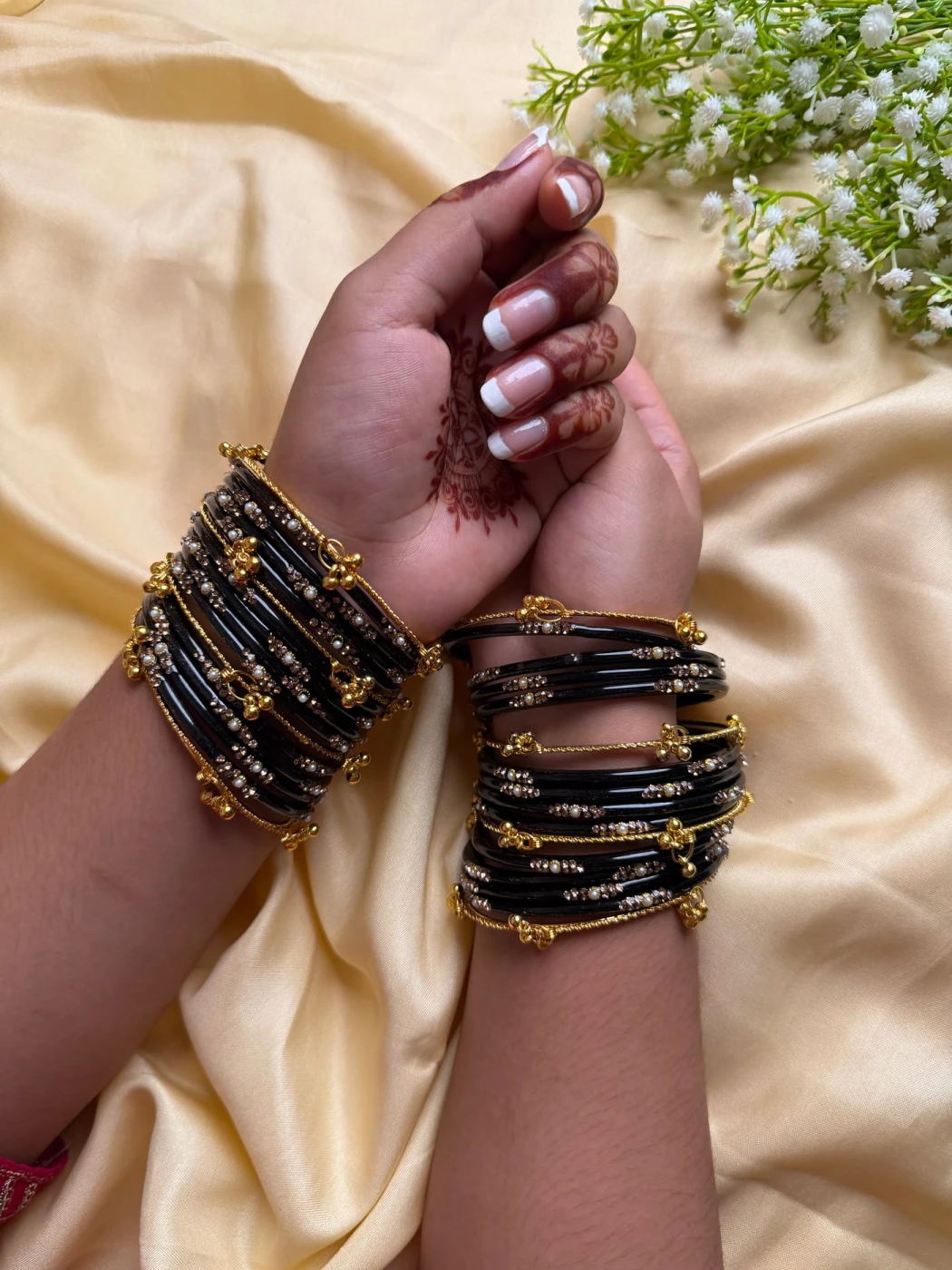 Kashmiri Jhumka Black Bangles Set - 4